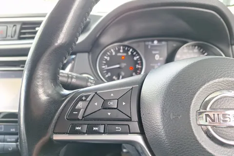 NU67DZH Nissan Qashqai 1.2 DiG-T N-Connecta 5dr Thumbnail #29