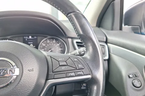 NU67DZH Nissan Qashqai 1.2 DiG-T N-Connecta 5dr Thumbnail #30