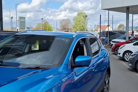 NU67DZH Nissan Qashqai 1.2 DiG-T N-Connecta 5dr Thumbnail #33