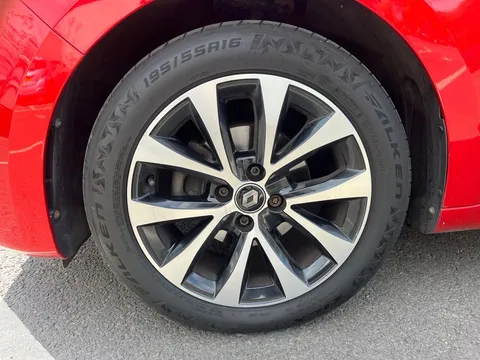 HV20DFG Renault Clio 1.0 TCe 100 Iconic 5dr Thumbnail #32