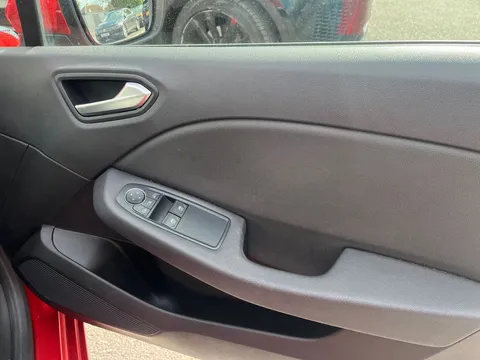 HV20DFG Renault Clio 1.0 TCe 100 Iconic 5dr Thumbnail #22
