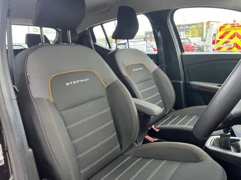 BG72HNL Dacia Sandero Stepway 1.0 TCe Prestige 5dr Thumbnail #16