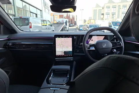 BF26YYO Renault Austral E-Tech FHEV Techno Esprit Alpine 5dr Auto Thumbnail #4