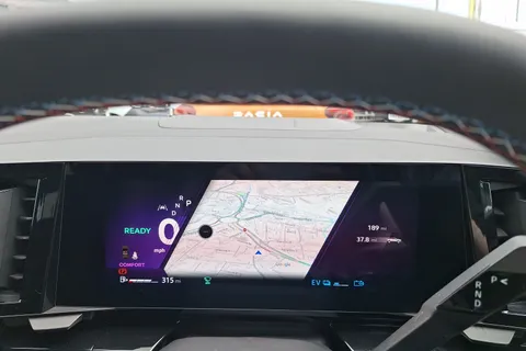 BF26YYO Renault Austral E-Tech FHEV Techno Esprit Alpine 5dr Auto Thumbnail #12