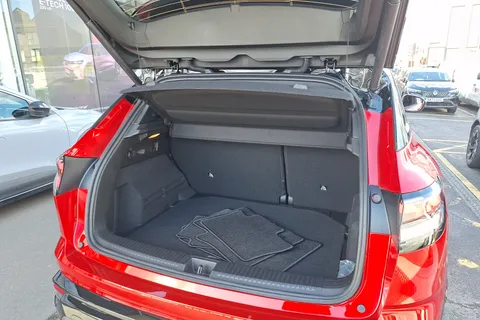 BF26YYO Renault Austral E-Tech FHEV Techno Esprit Alpine 5dr Auto Thumbnail #21