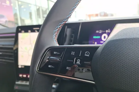 BF26YYO Renault Austral E-Tech FHEV Techno Esprit Alpine 5dr Auto Thumbnail #34