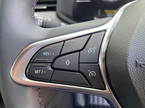 SG74LLM Renault Clio 1.6 E-TECH full hybrid 145 Techno 5dr Auto Thumbnail #23