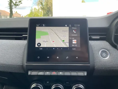 SG74LLM Renault Clio 1.6 E-TECH full hybrid 145 Techno 5dr Auto Thumbnail #27