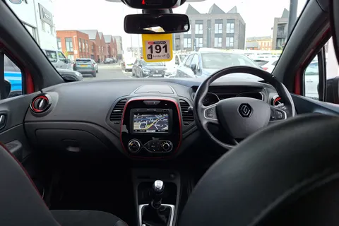 HN69MMU Renault Captur 1.3 TCE 130 S Edition 5dr Thumbnail #4