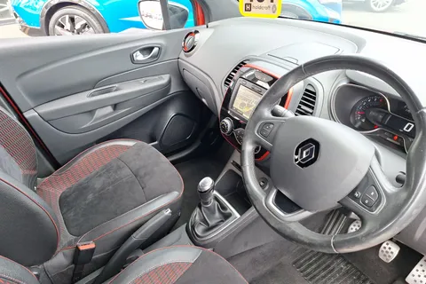 HN69MMU Renault Captur 1.3 TCE 130 S Edition 5dr Thumbnail #13