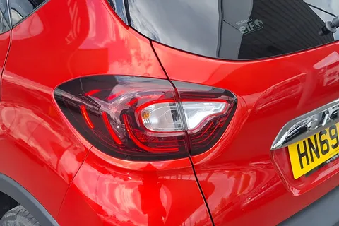 HN69MMU Renault Captur 1.3 TCE 130 S Edition 5dr Thumbnail #17