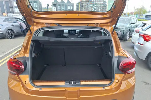 DF72WND Dacia Sandero Stepway 1.0 TCe Journey 5dr Thumbnail #33