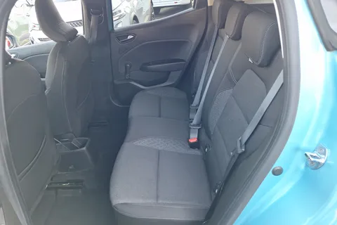 BT20AFE Renault Clio 1.0 TCe 100 Iconic 5dr Thumbnail #10