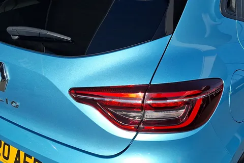 BT20AFE Renault Clio 1.0 TCe 100 Iconic 5dr Thumbnail #18