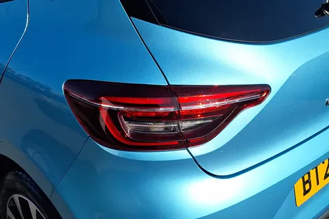 BT20AFE Renault Clio 1.0 TCe 100 Iconic 5dr Thumbnail #17