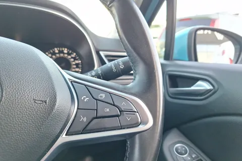 BT20AFE Renault Clio 1.0 TCe 100 Iconic 5dr Thumbnail #32