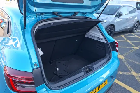 BT20AFE Renault Clio 1.0 TCe 100 Iconic 5dr Thumbnail #19