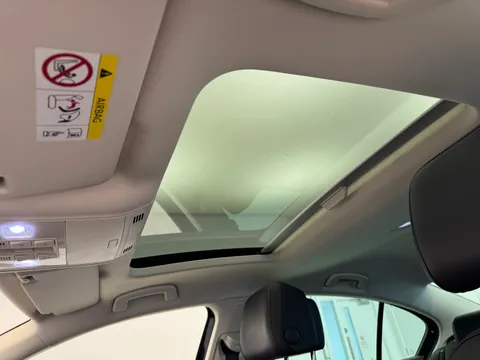 MD17FBC Volkswagen Passat 2.0 TDI GT 4dr [Panoramic Roof] Thumbnail #13
