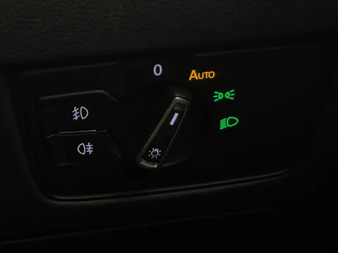 MD17FBC Volkswagen Passat 2.0 TDI GT 4dr [Panoramic Roof] Thumbnail #27