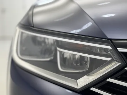 MD17FBC Volkswagen Passat 2.0 TDI GT 4dr [Panoramic Roof] Thumbnail #32