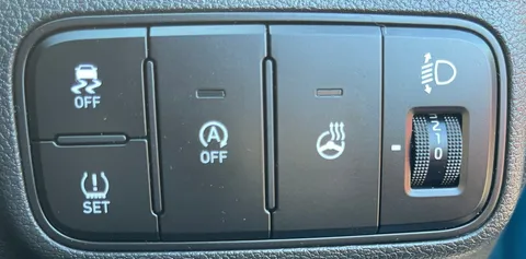 MA72XXU Hyundai i20 1.0T GDi 48V MHD Premium 5dr Thumbnail #10