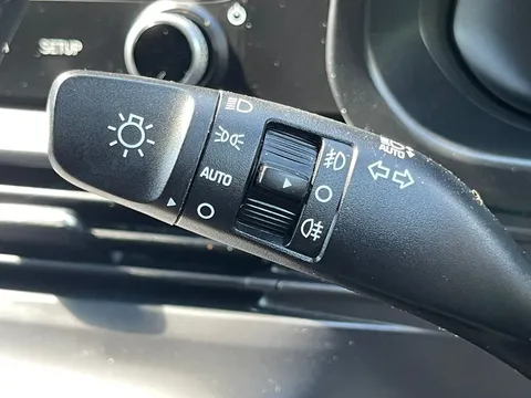 MA72XXU Hyundai i20 1.0T GDi 48V MHD Premium 5dr Thumbnail #15