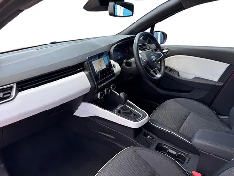 BP72XDV Renault Clio 1.6 E-TECH full hybrid 145 Techno 5dr Auto Thumbnail #5