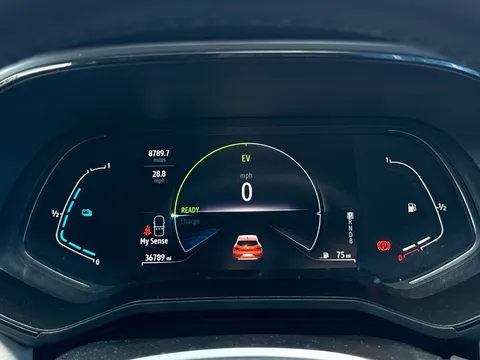 BP72XDV Renault Clio 1.6 E-TECH full hybrid 145 Techno 5dr Auto Thumbnail #15