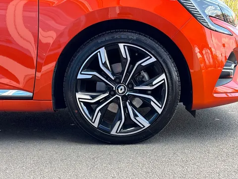 BP72XDV Renault Clio 1.6 E-TECH full hybrid 145 Techno 5dr Auto Thumbnail #31