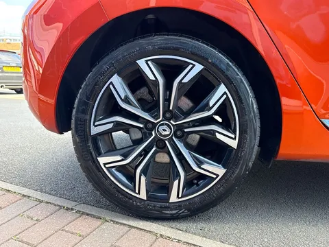 BP72XDV Renault Clio 1.6 E-TECH full hybrid 145 Techno 5dr Auto Thumbnail #33