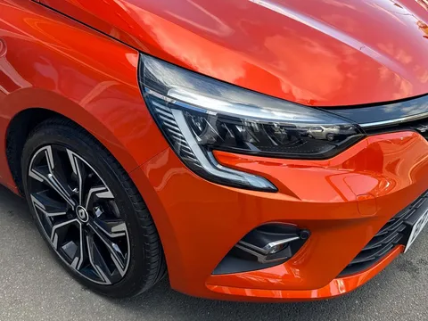 BP72XDV Renault Clio 1.6 E-TECH full hybrid 145 Techno 5dr Auto Thumbnail #26