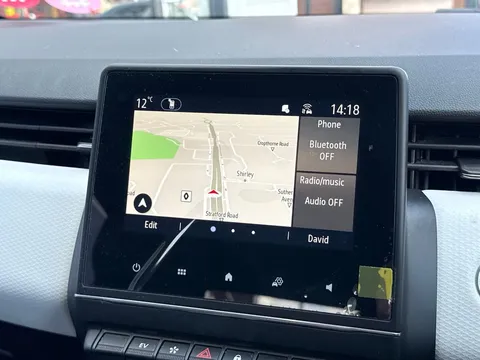 BP72XDV Renault Clio 1.6 E-TECH full hybrid 145 Techno 5dr Auto Thumbnail #16