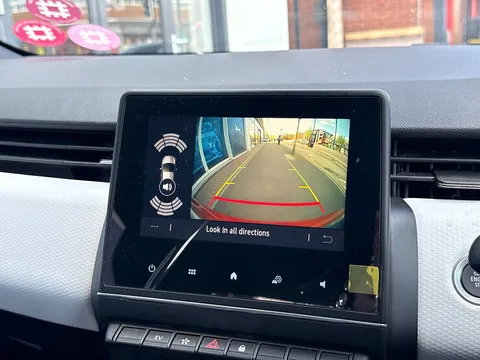 BP72XDV Renault Clio 1.6 E-TECH full hybrid 145 Techno 5dr Auto Thumbnail #10