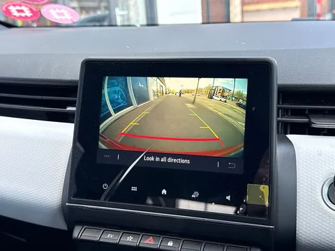 BP72XDV Renault Clio 1.6 E-TECH full hybrid 145 Techno 5dr Auto Thumbnail #11