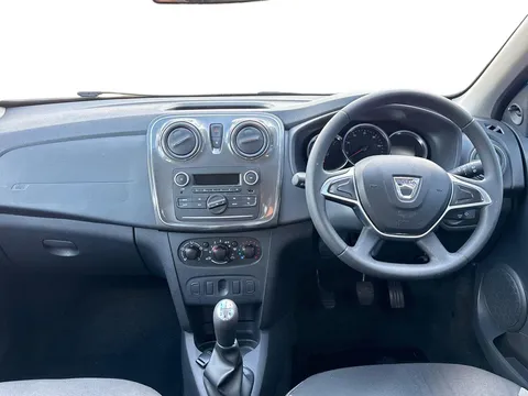 BD19TKT Dacia Sandero Stepway 0.9 TCe Essential 5dr Thumbnail #11