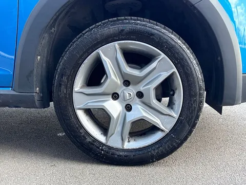 BD19TKT Dacia Sandero Stepway 0.9 TCe Essential 5dr Thumbnail #21