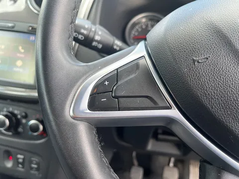 BV20HTK Dacia Sandero Stepway 0.9 TCe Comfort 5dr Thumbnail #28