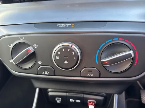 EK25UYE Hyundai i20 1.0T GDi Advance [Nav] 5dr Thumbnail #35