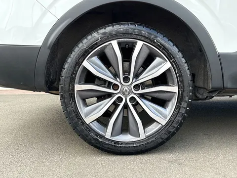 BG69LXA Renault Kadjar 1.3 TCE S Edition 5dr Thumbnail #31