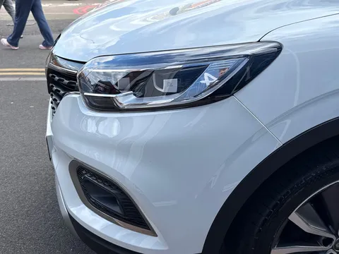 BG69LXA Renault Kadjar 1.3 TCE S Edition 5dr Thumbnail #26