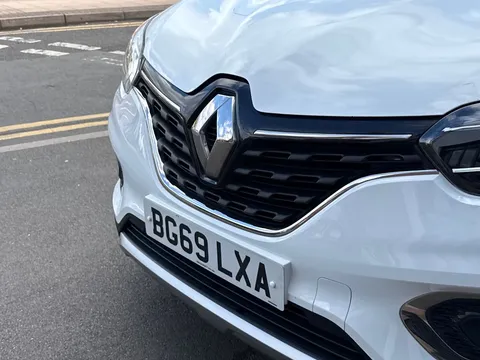 BG69LXA Renault Kadjar 1.3 TCE S Edition 5dr Thumbnail #28