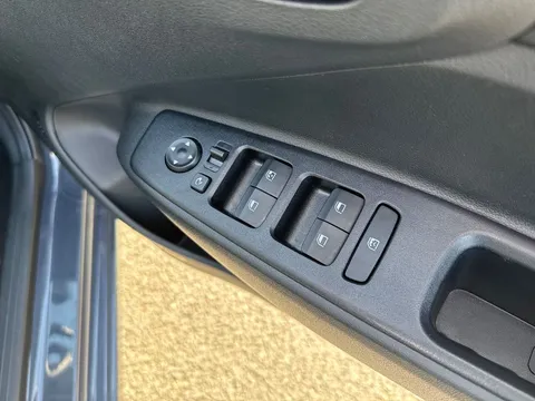 EN25NVX Hyundai i10 1.2 [79] Premium 5dr Auto [Nav] Thumbnail #18