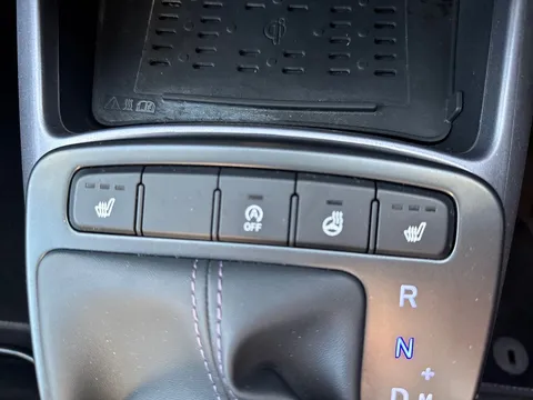 EN25NVX Hyundai i10 1.2 [79] Premium 5dr Auto [Nav] Thumbnail #24