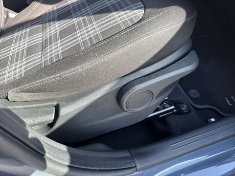 EN25NVX Hyundai i10 1.2 [79] Premium 5dr Auto [Nav] Thumbnail #37