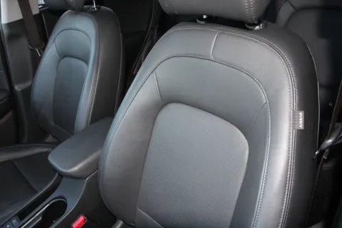 DG71FBO Hyundai Kona 1.6 GDi Hybrid Ultimate 5dr DCT Thumbnail #11