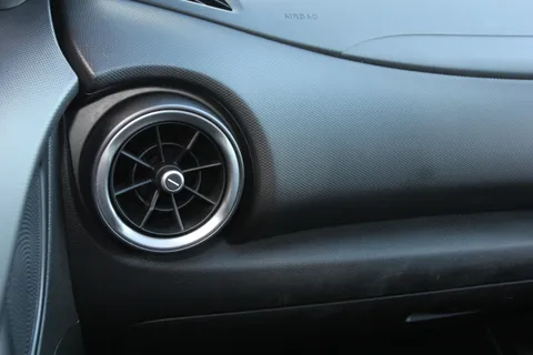 DG71FBO Hyundai Kona 1.6 GDi Hybrid Ultimate 5dr DCT Thumbnail #13