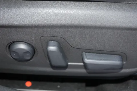 DG71FBO Hyundai Kona 1.6 GDi Hybrid Ultimate 5dr DCT Thumbnail #22