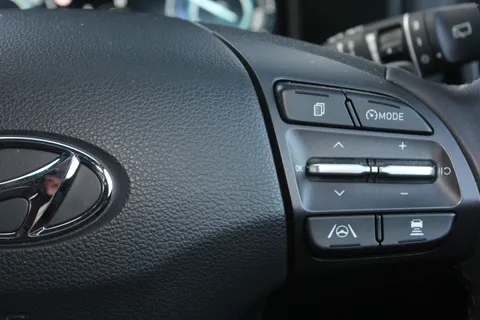 DG71FBO Hyundai Kona 1.6 GDi Hybrid Ultimate 5dr DCT Thumbnail #26