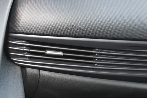 DG75AWF Hyundai i20 1.0T GDi Advance [Nav] 5dr Thumbnail #14
