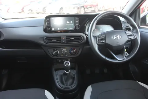 DH73HLE Hyundai i10 1.2 Advance 5dr Thumbnail #16
